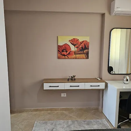 Marina Luxe *