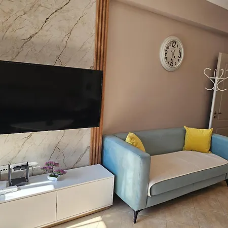 Marina Luxe Apartment