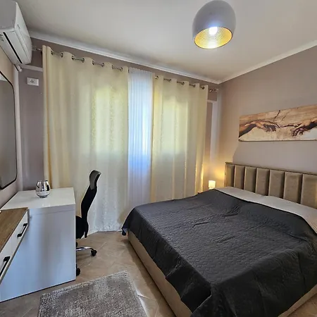 Marina Luxe Apartment Vlorë